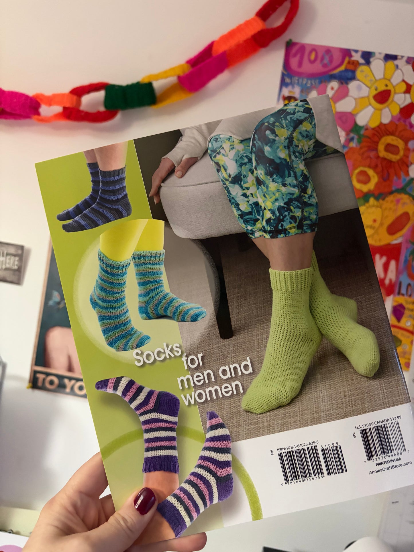 Let’s Crochet Socks Book